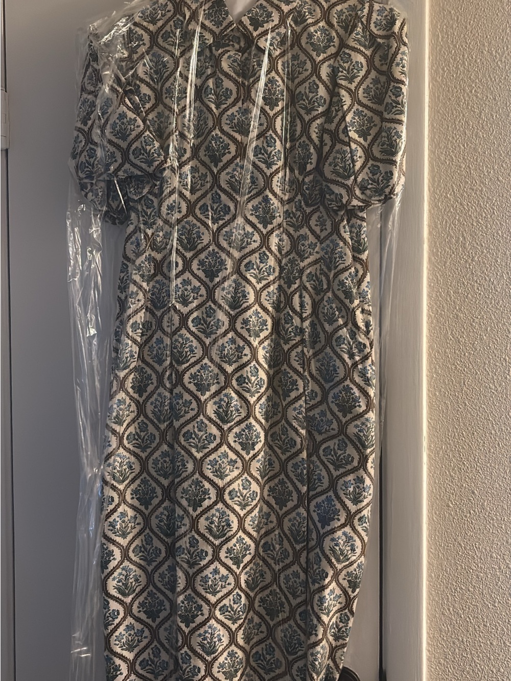 Tuckernuck Delaney dress - Picture 3 of 4